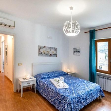 Апартаменты Casa Di Flo Сорренто Экстерьер фото